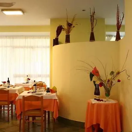 Italy Otel